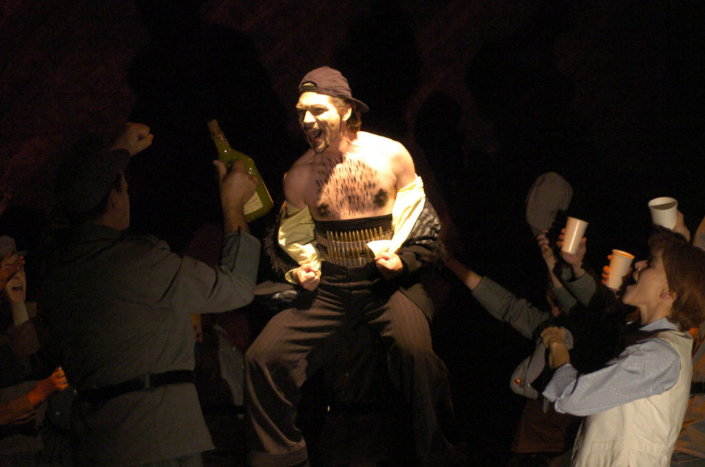 Margarethe, Oper von Charles Gounod, Nordharzer Städtebundtheater Halberstadt/ Quedlinburg, 2005, Regie/ Bühnenbild: Cornelia Just, Bühnenbild/ Ausstattung: Wiebke Horn, Musikalische Leitung: GMD Johannes Rieger, Fotos: Jan Mollerus
