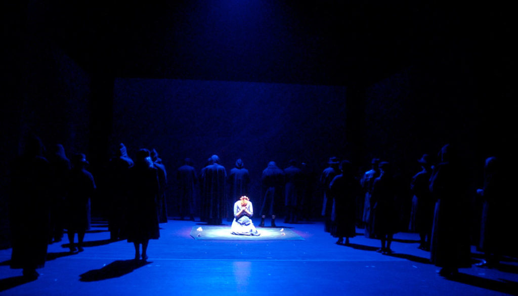 Margarethe, Oper von Charles Gounod, Nordharzer Städtebundtheater Halberstadt/ Quedlinburg, 2005, Regie/ Bühnenbild: Cornelia Just, Bühnenbild/ Ausstattung: Wiebke Horn, Musikalische Leitung: GMD Johannes Rieger, Fotos: Jan Mollerus