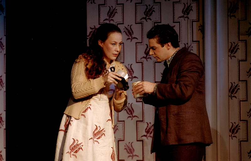 La Bohème, Oper von Giacomo Puccini, Mittelsächsisches Theater Freiberg, 2004, Regie: Cornelia Just, Bühnenbild: Cornelia Just/ Wiebke Horn, Kostüme: Wiebke Horn, Musikalische Leitung: Hinrich Horstkotte, Fotos: Detlev Müller