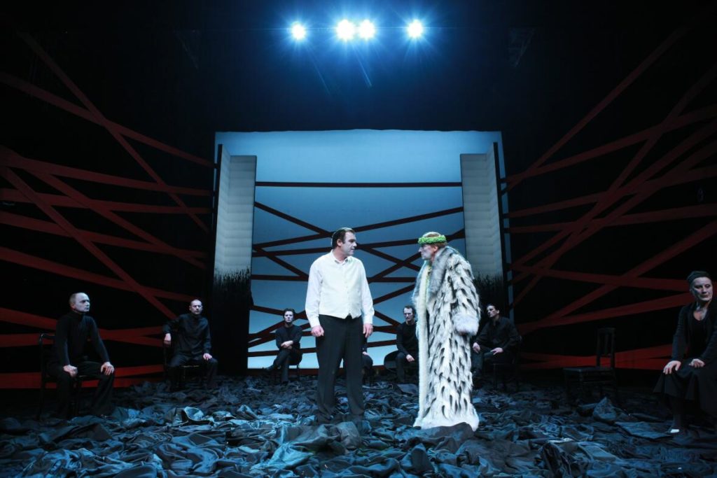 Ödipus, Antikes Drama von Sophokles, Landesbühnen Sachsen, 2009, Regie: Arne Retzlaff, Bühnenbild und Kostüme: Cornelia Just, Fotos: Hagen König