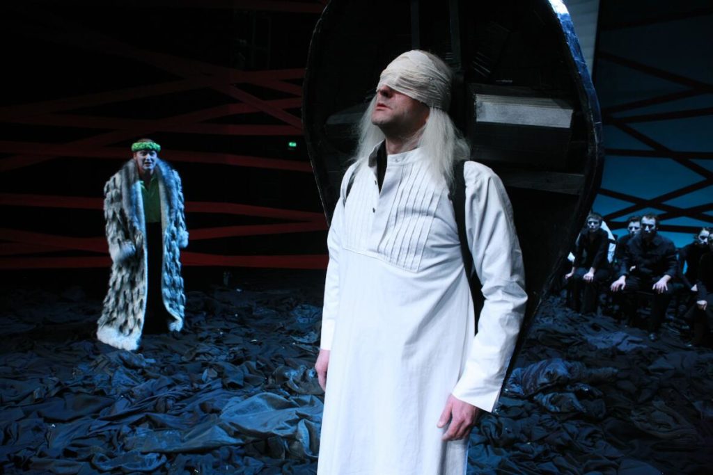 Ödipus, Antikes Drama von Sophokles, Landesbühnen Sachsen, 2009, Regie: Arne Retzlaff, Bühnenbild und Kostüme: Cornelia Just, Fotos: Hagen König