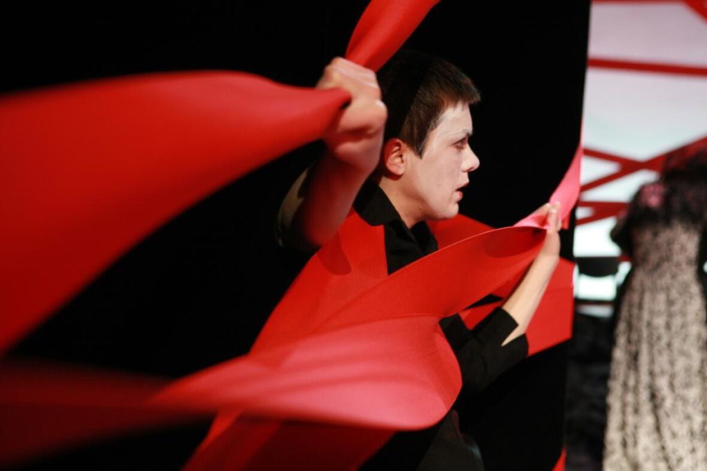 Ödipus, Antikes Drama von Sophokles, Landesbühnen Sachsen, 2009, Regie: Arne Retzlaff, Bühnenbild und Kostüme: Cornelia Just, Fotos: Hagen König