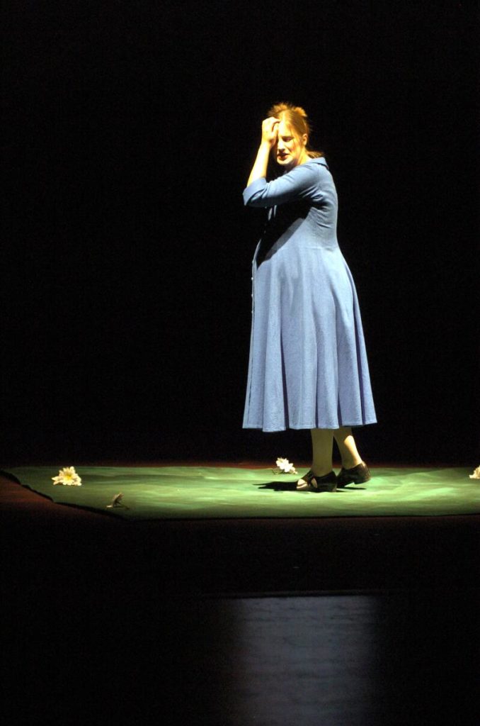 Margarethe, Oper von Charles Gounod, Nordharzer Städtebundtheater Halberstadt/ Quedlinburg, 2005, Regie/ Bühnenbild: Cornelia Just, Bühnenbild/ Ausstattung: Wiebke Horn, Musikalische Leitung: GMD Johannes Rieger, Fotos: Jan Mollerus