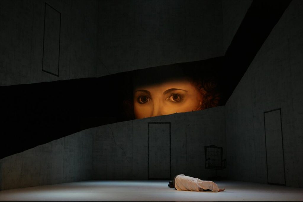 Tosca, Oper in drei Akten von Giacomo Puccini, Landesbühnen Sachsen, 2007, Regie: Horst O. Kupich, Bühnenbild und Kostüme: Cornelia Just , Musikalische Leitung: Michele Carulli, Fotos: Hagen König