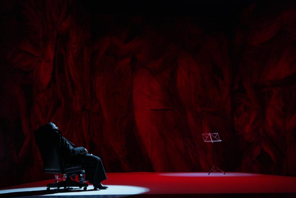 Tosca, Oper in drei Akten von Giacomo Puccini, Landesbühnen Sachsen, 2007, Regie: Horst O. Kupich, Bühnenbild und Kostüme: Cornelia Just , Musikalische Leitung: Michele Carulli, Fotos: Hagen König