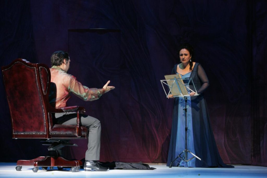 Tosca, Oper in drei Akten von Giacomo Puccini, Landesbühnen Sachsen, 2007, Regie: Horst O. Kupich, Bühnenbild und Kostüme: Cornelia Just , Musikalische Leitung: Michele Carulli, Fotos: Hagen König