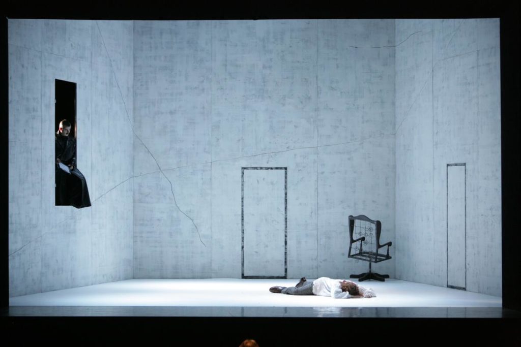 Tosca, Oper in drei Akten von Giacomo Puccini, Landesbühnen Sachsen, 2007, Regie: Horst O. Kupich, Bühnenbild und Kostüme: Cornelia Just , Musikalische Leitung: Michele Carulli, Fotos: Hagen König