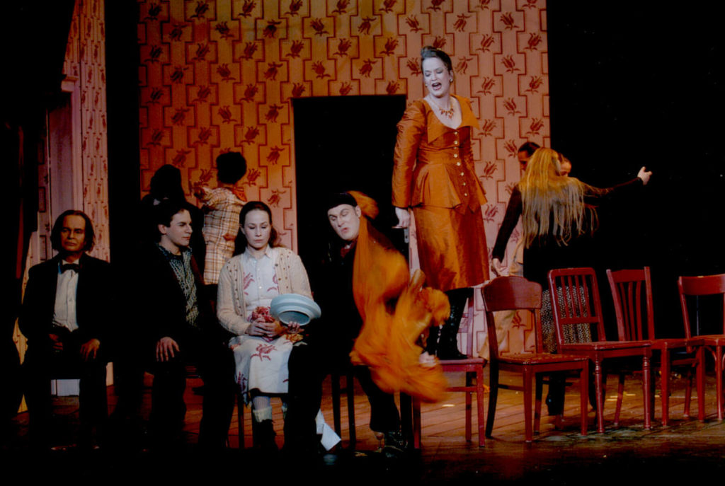 La Bohème, Oper von Giacomo Puccini, Mittelsächsisches Theater Freiberg, 2004, Regie: Cornelia Just, Bühnenbild: Cornelia Just/ Wiebke Horn, Kostüme: Wiebke Horn, Musikalische Leitung: Hinrich Horstkotte, Fotos: Detlev Müller