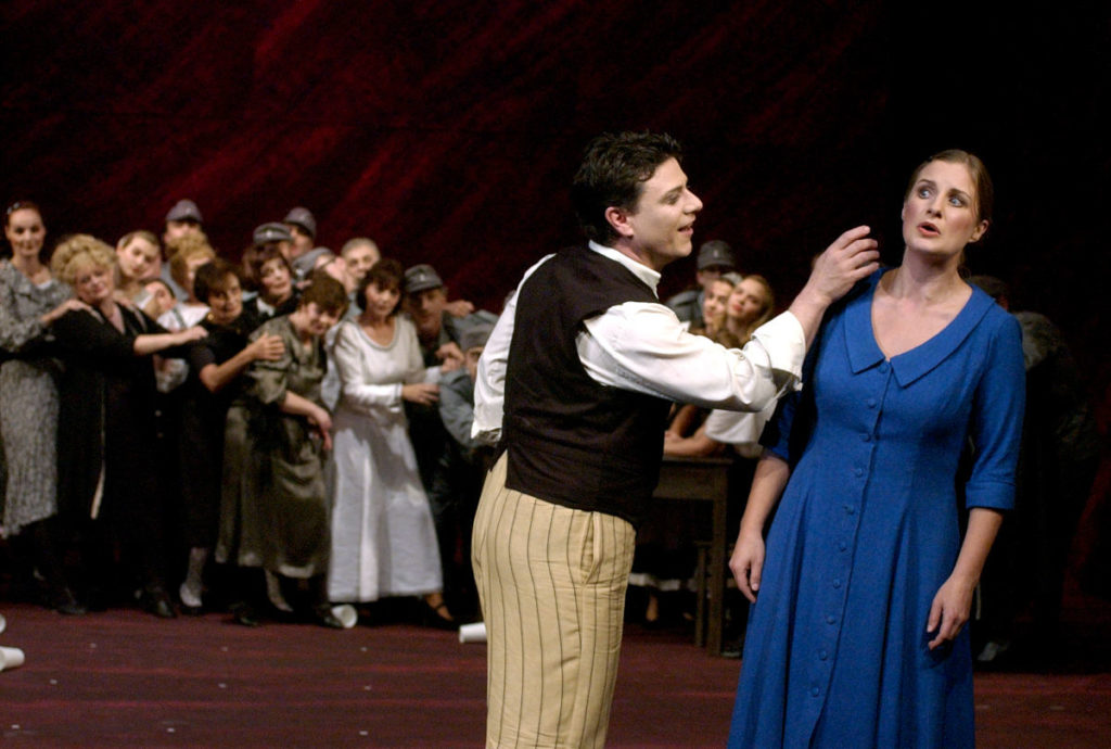 Margarethe, Oper von Charles Gounod, Nordharzer Städtebundtheater Halberstadt/ Quedlinburg, 2005, Regie/ Bühnenbild: Cornelia Just, Bühnenbild/ Ausstattung: Wiebke Horn, Musikalische Leitung: GMD Johannes Rieger, Fotos: Jan Mollerus