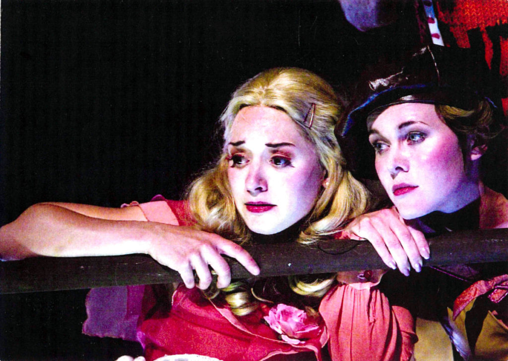 Die Gans von Kairo, Ein Stück von Cornelia Just aus dem gleichnamigen Opernfragment von Wolfgang Amadeus Mozart, Oper Oder Spree Kloster Neuzelle/ Burg Beeskow, 2003, Regie und Ausstattung: Cornelia Just, Kostüme: Wiebke Horn, Musikalische Leitung: Judith Kubitz