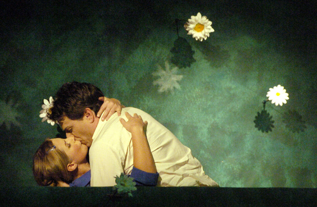 Margarethe, Oper von Charles Gounod, Nordharzer Städtebundtheater Halberstadt/ Quedlinburg, 2005, Regie/ Bühnenbild: Cornelia Just, Bühnenbild/ Ausstattung: Wiebke Horn, Musikalische Leitung: GMD Johannes Rieger, Fotos: Jan Mollerus