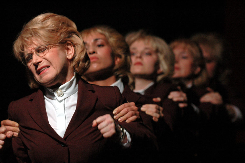 Licht, Oper von Dea Loher und Wolfgang Böhmer, Theater Magdeburg 2006, Regie: Cornelia Just, Bühnenbild: Cornelia Just, Musik: Heiko Hoppe, Fotos: Hans Ludwig Böhme