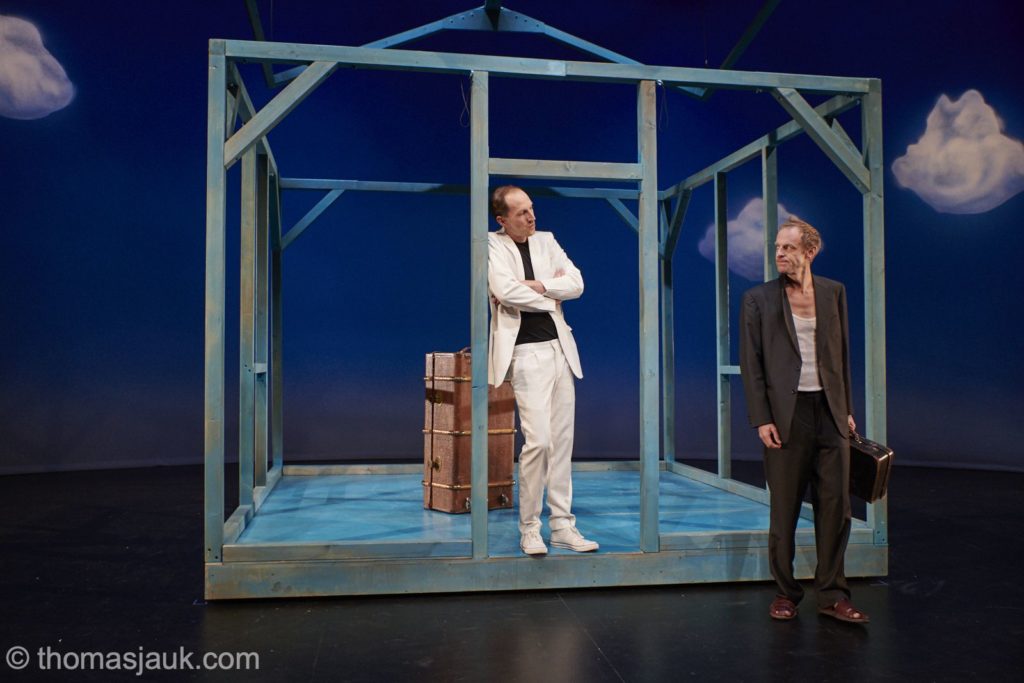 Haus blaues Wunder, Theaterstück, Hans-Otto-Theater Potsdam, 2018, Regie: Ulrike Müller, Bühnenbild: Jan Lehmann, Kostüme: Cornelia Just, Fotos: Thomas Maximilian Jauk