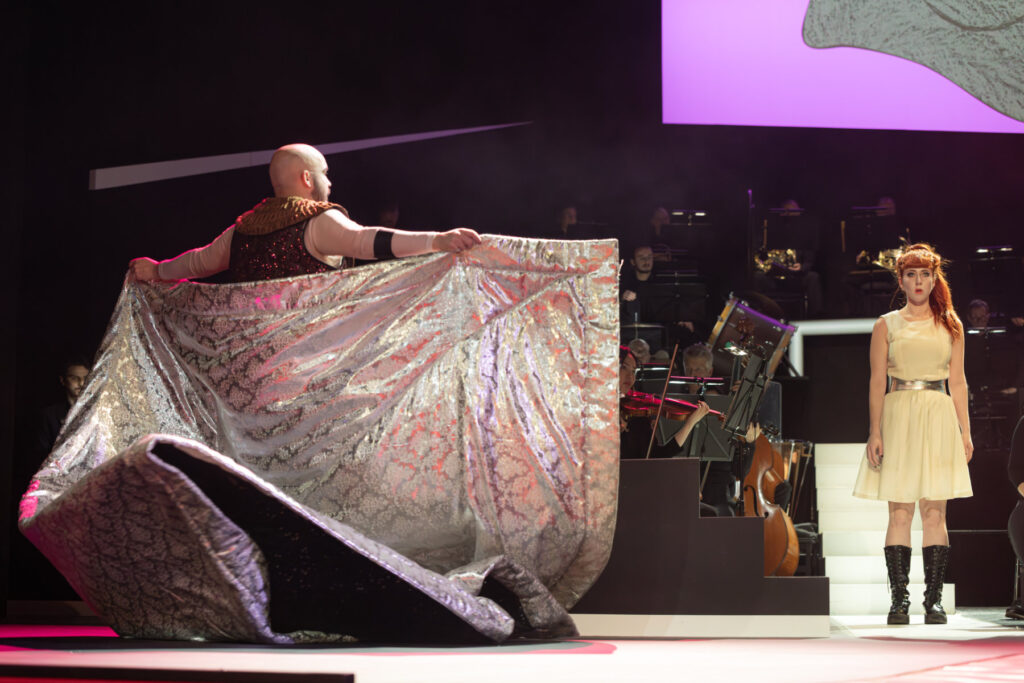 Salome, Musikdrama in einem Aufzug von Richard Strauss nach Oscar Wildes gleichnamiger Dichtung, Theater Plauen/ Zwickau, 2025, Musikalische Leitung GMD: Leo Siberski, Regie: Horst Kupich, Bühne und Kostüme: Cornelia Just, Fotos: André Leischner